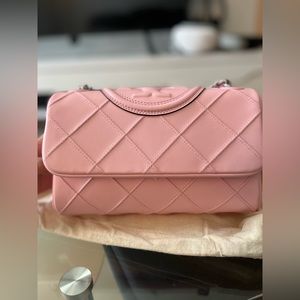 NWOT Tory Burch Fleming Soft Leather Shoulder Bag Pink